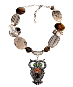 Колье из микса полудрагоценных и искусственных вставок (бижутерия)